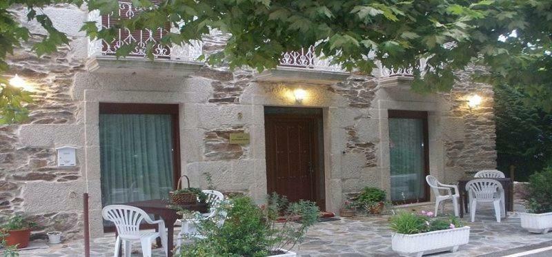 Casa Alpargateiro Vendégház Os Peares Kültér fotó