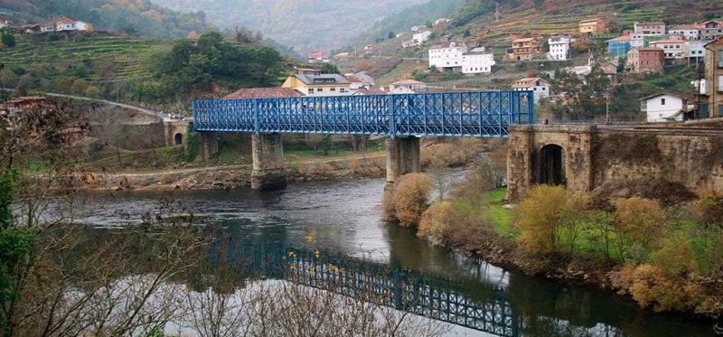 Casa Alpargateiro Vendégház Os Peares Kültér fotó