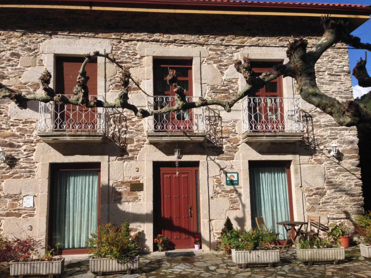 Casa Alpargateiro Vendégház Os Peares Kültér fotó